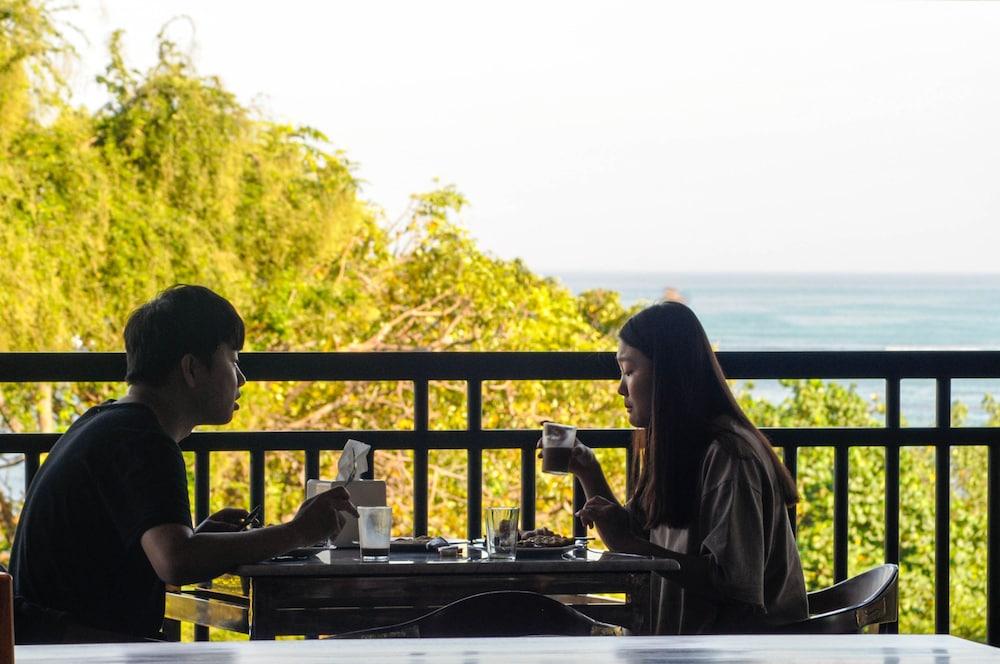 Sulis Beach Hotel & Spa Кута Екстериор снимка
